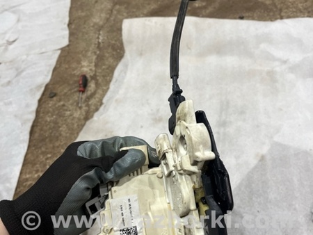 ФОТО Замок боковой двери для Audi (Ауди) A8 III D4 4H (09-17) Київ