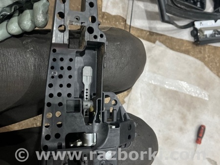 ФОТО Кронштейн ручки двери для Audi (Ауди) A8 III D4 4H (09-17) Київ