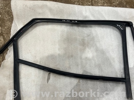 ФОТО Уплотнитель стекла двери для Audi (Ауди) A8 III D4 4H (09-17) Київ