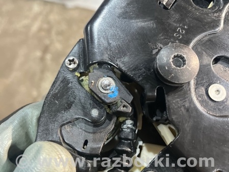 ФОТО Замок боковой двери для Audi (Ауди) A8 III D4 4H (09-17) Київ