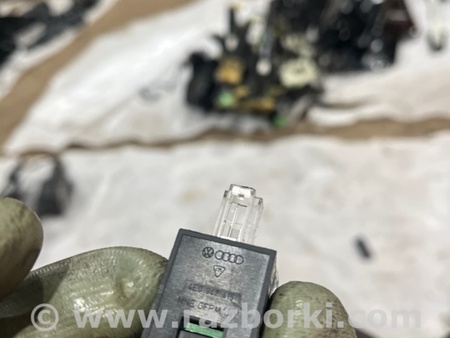 ФОТО Плафон подсветки салона для Audi (Ауди) A8 III D4 4H (09-17) Київ