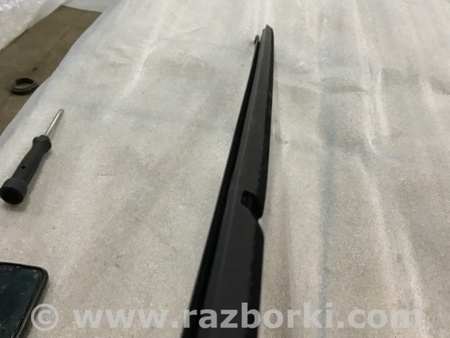 ФОТО Уплотнитель стекла двери для Volkswagen Atlas/Teramont I +1 рест (17-23) Київ