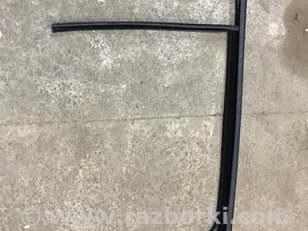 ФОТО Направляющая стекла двери для Volkswagen Atlas/Teramont I +1 рест (17-23) Київ