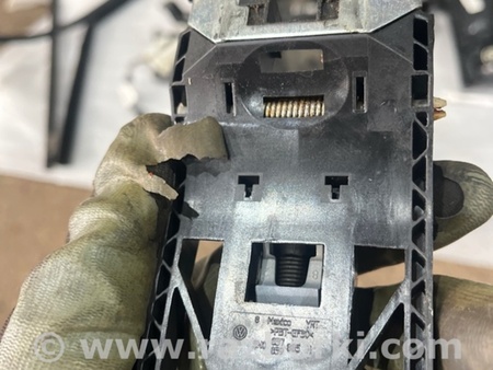 ФОТО Кронштейн ручки двери для Volkswagen Atlas/Teramont I +1 рест (17-23) Київ