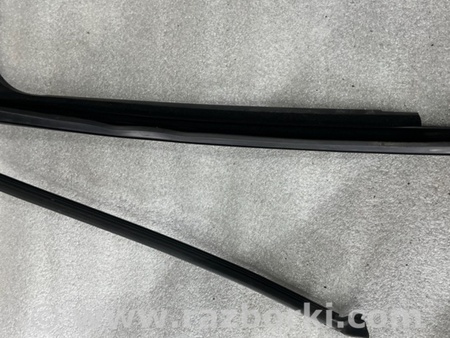 ФОТО Уплотнитель стекла двери для Volkswagen Atlas/Teramont I +1 рест (17-23) Київ