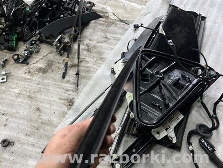 ФОТО Уплотнитель стекла двери для Volkswagen Atlas/Teramont I +1 рест (17-23) Київ