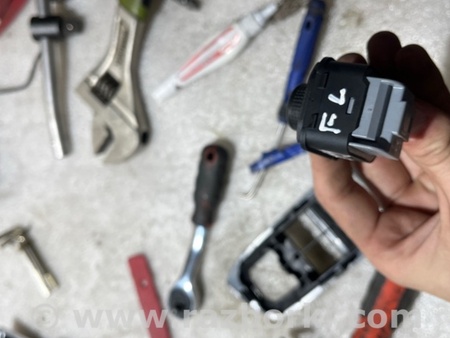 ФОТО Кнопка для Volkswagen Atlas/Teramont I +1 рест (17-23) Київ