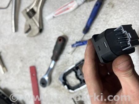 ФОТО Кнопка для Volkswagen Atlas/Teramont I +1 рест (17-23) Київ