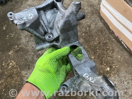 ФОТО Кронштейн для Volkswagen Atlas/Teramont I +1 рест (17-23) Київ