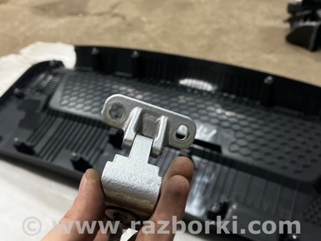 ФОТО Петля двери багажника для Volkswagen Atlas/Teramont I +1 рест (17-23) Київ