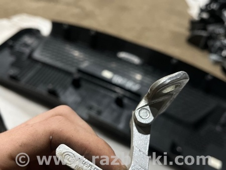 ФОТО Петля двери багажника для Volkswagen Atlas/Teramont I +1 рест (17-23) Київ