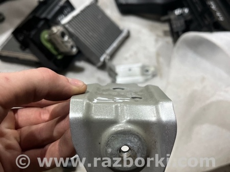 ФОТО Кронштейн для Volkswagen Atlas/Teramont I +1 рест (17-23) Київ