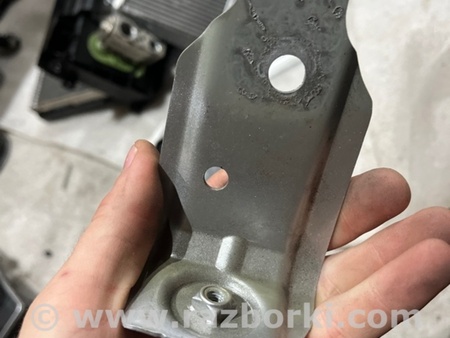 ФОТО Кронштейн для Volkswagen Atlas/Teramont I +1 рест (17-23) Київ