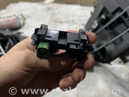 ФОТО Зарядное гнездо для Volkswagen Atlas/Teramont I +1 рест (17-23) Київ