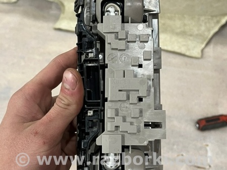 ФОТО Плафон подсветки салона для Volkswagen Atlas/Teramont I +1 рест (17-23) Київ