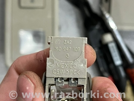 ФОТО Плафон подсветки салона для Volkswagen Atlas/Teramont I +1 рест (17-23) Київ