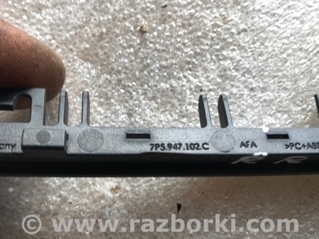 ФОТО Планка подсветки для Porsche Cayenne II 958 E2/92A (10-14) Київ