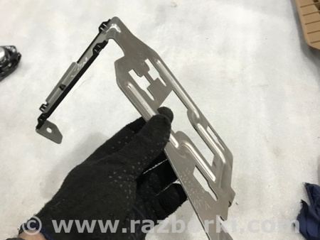 ФОТО Кронштейн для Porsche Cayenne II 958 E2/92A (10-14) Київ