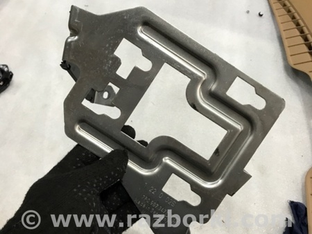 ФОТО Кронштейн для Porsche Cayenne II 958 E2/92A (10-14) Київ