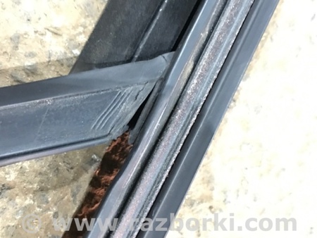 ФОТО Направляющая стекла двери для Porsche Cayenne II 958 E2/92A (10-14) Київ