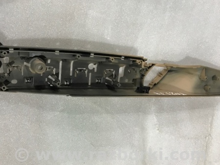 ФОТО пластик двери для Porsche Cayenne II 958 E2/92A (10-14) Київ