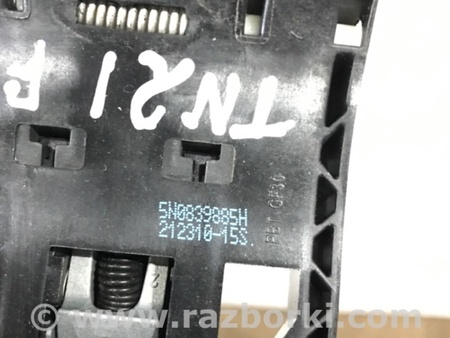 ФОТО Кронштейн ручки двери для Porsche Cayenne II 958 E2/92A (10-14) Київ