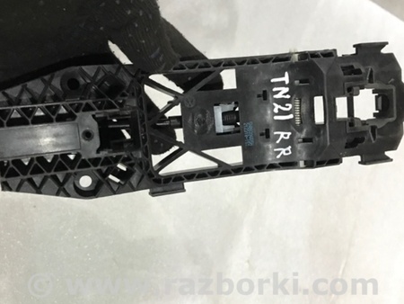 ФОТО Кронштейн ручки двери для Porsche Cayenne II 958 E2/92A (10-14) Київ