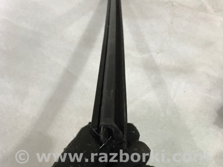 ФОТО Уплотнитель стекла двери для Porsche Cayenne II 958 E2/92A (10-14) Київ