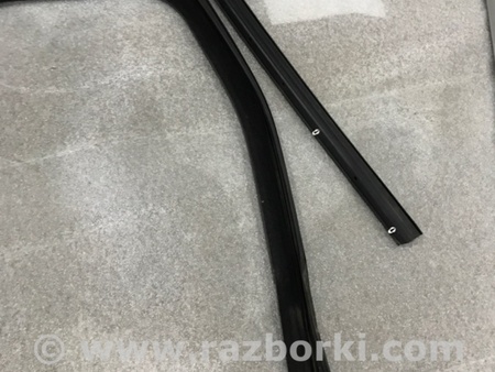 ФОТО Направляющая стекла двери для Porsche Cayenne II 958 E2/92A (10-14) Київ