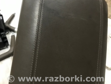 ФОТО Крышка подлокотника для Porsche Cayenne II 958 E2/92A (10-14) Київ