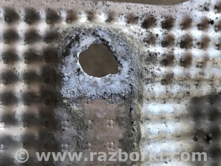 ФОТО Тепловой экран для Porsche Cayenne II 958 E2/92A (10-14) Київ