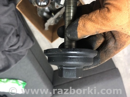 ФОТО Болт для Porsche Cayenne II 958 E2/92A (10-14) Київ