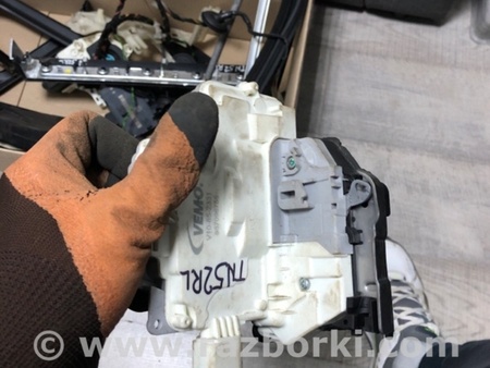 ФОТО Замок боковой двери для Porsche Cayenne II 958 E2/92A (10-14) Київ