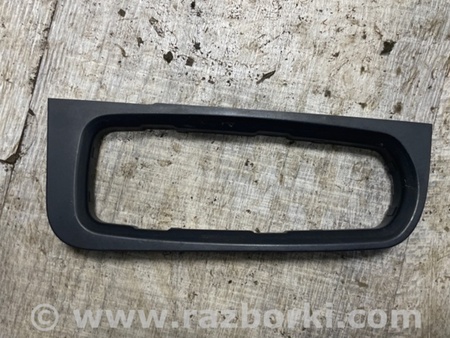 ФОТО пластик двери для Porsche Cayenne II 958 E2/92A (10-14) Київ