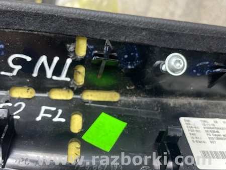 ФОТО Обшивка боковой двери для Porsche Cayenne II 958 E2/92A (10-14) Київ