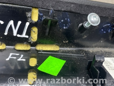 ФОТО Обшивка боковой двери для Porsche Cayenne II 958 E2/92A (10-14) Київ