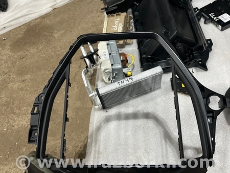 ФОТО Накладка на торпедо для Subaru Crosstrek 3 GU (2022-) Київ