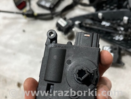 ФОТО Моторчик для Ford Explorer V U502 (10-19) Київ