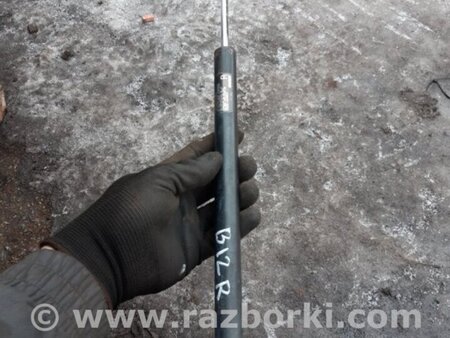 ФОТО Амортизатор багажника правый для Subaru Forester SG S11 (02-08) Київ