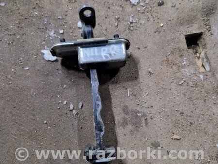 ФОТО Ограничитель двери задний правый для Hyundai ix35 I LM/EL Tucson (10-17) Київ