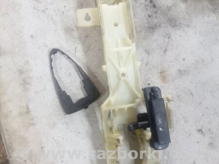 ФОТО Кронштейн ручки дверной передний левый для Hyundai ix35 I LM/EL Tucson (10-17) Київ