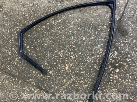 ФОТО Направляющая стекла задняя правая для Hyundai ix35 I LM/EL Tucson (10-17) Київ