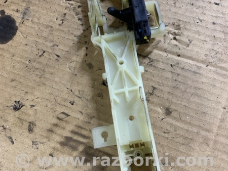 ФОТО Кронштейн ручки дверной передний правый для Hyundai ix35 I LM/EL Tucson (10-17) Київ