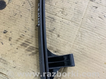 ФОТО Направляющая стекла передняя правая для Hyundai ix35 I LM/EL Tucson (10-17) Київ