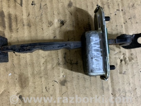 ФОТО Ограничитель двери передний правый для Hyundai ix35 I LM/EL Tucson (10-17) Київ