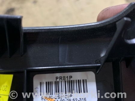 ФОТО Кнопка стеклоподъемника задняя правая для Hyundai ix35 I LM/EL Tucson (10-17) Київ