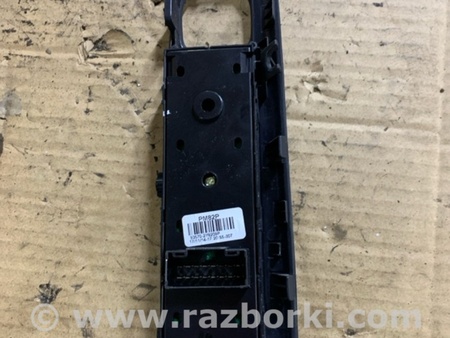 ФОТО Кнопка стеклоподъемника передняя правая для Hyundai ix35 I LM/EL Tucson (10-17) Київ