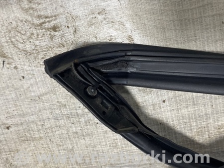 ФОТО Уплотнительная резинка боковой двери для Subaru Legacy VII BW (19-25) Київ