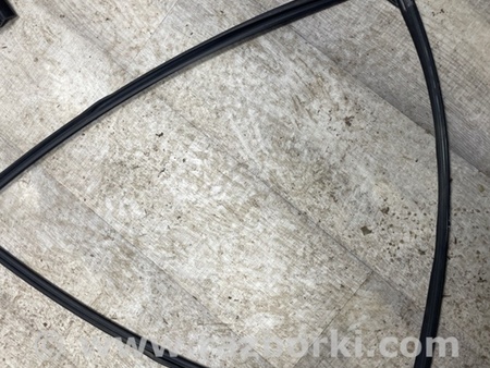 ФОТО Уплотнительная резинка боковой двери для Subaru Legacy VII BW (19-25) Київ