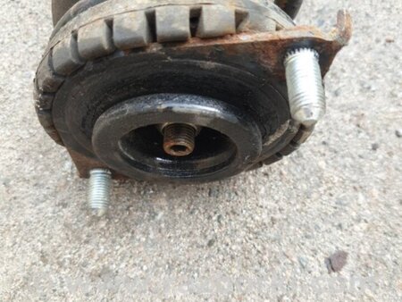 ФОТО Опора стойки задняя для Subaru Legacy IV BL/BP (03-09) Київ